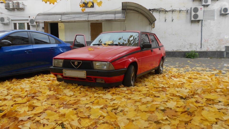 Alfa Romeo 75 IE