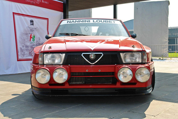 Alfa Romeo 75 Turbo Evoluzione