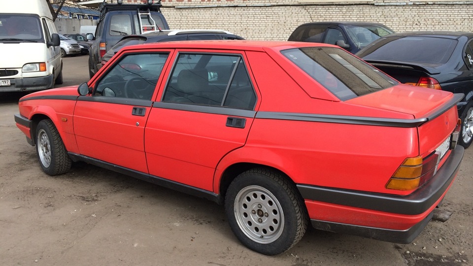 Alfa Romeo 75 Turbo