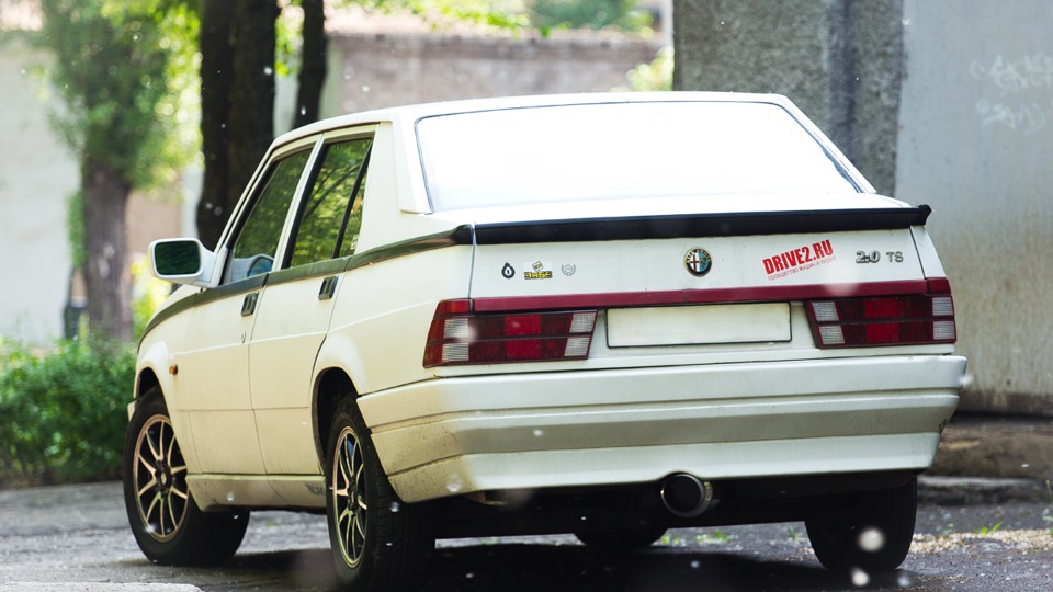 Alfa Romeo 75 v6