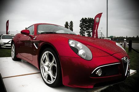 Alfa Romeo 8C