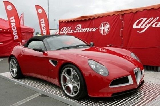 Alfa Romeo 8C
