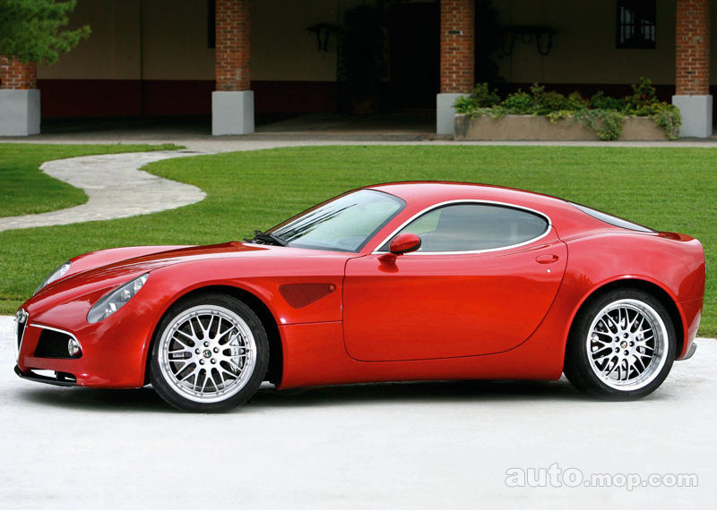 Alfa Romeo 8C