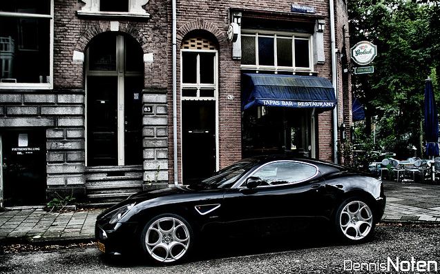 Alfa Romeo 8C Black