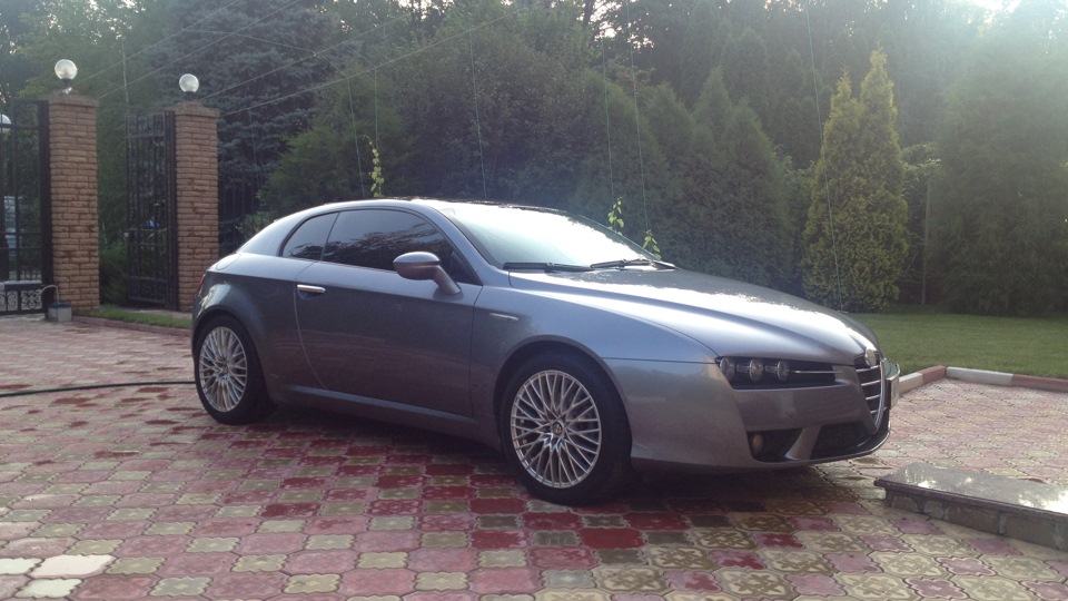 Alfa Romeo Brera v8