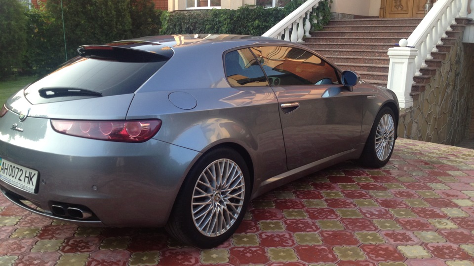 Alfa Romeo Brera v8