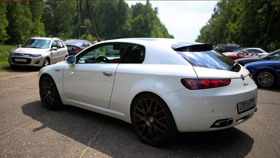 Alfa Romeo Brera white