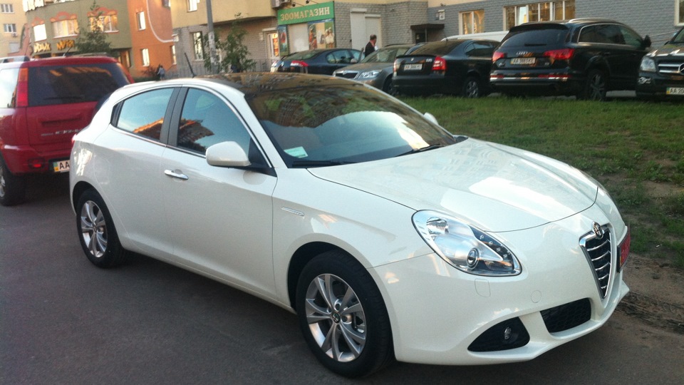 Alfa Romeo Giulietta 5 door Hatchback