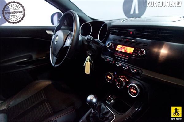 Alfa Romeo Giulietta Distinctive