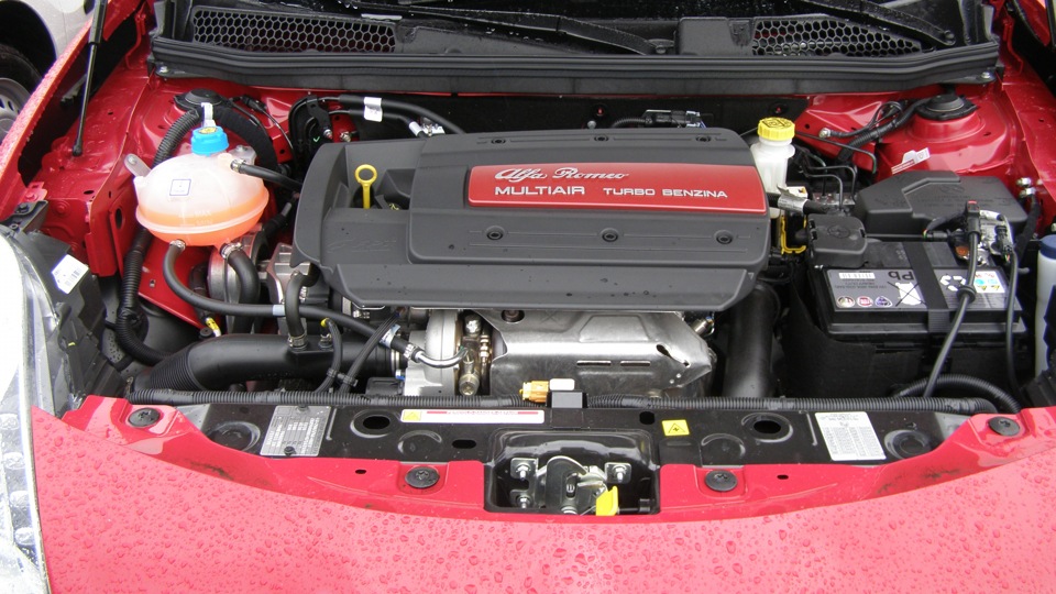 Alfa Romeo Giulietta Hatchback Special Edition 1.6 JTDM-2 Collezione 5dr