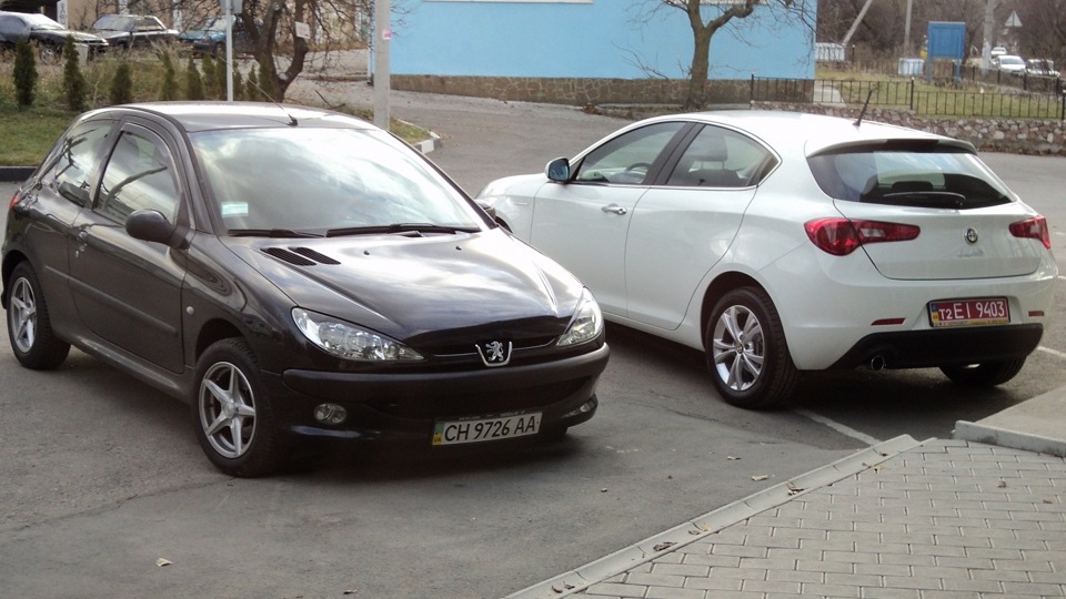 Alfa Romeo Giulietta Hatchback Special Edition 1.6 JTDM-2 Collezione 5dr
