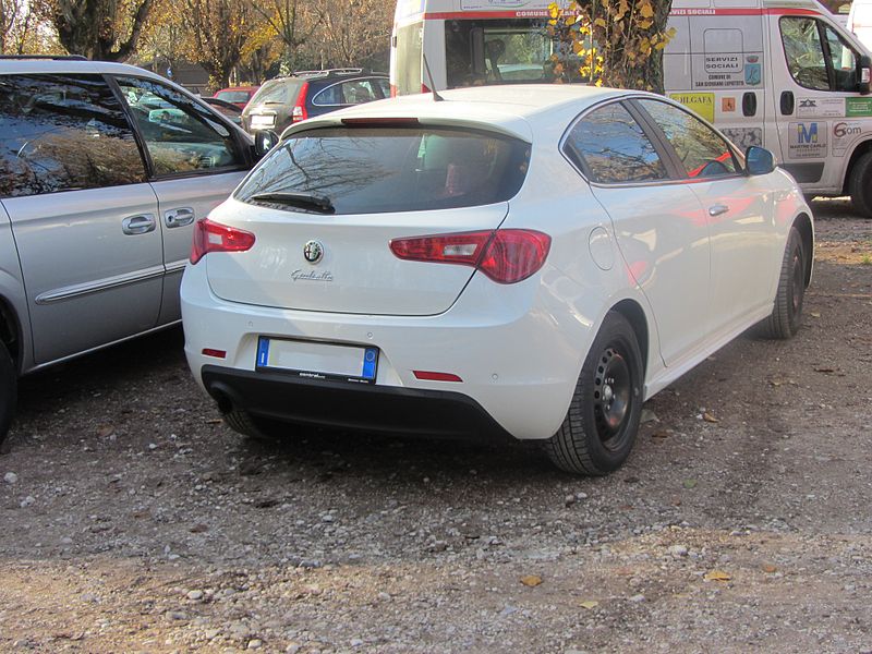 Alfa Romeo Giulietta white