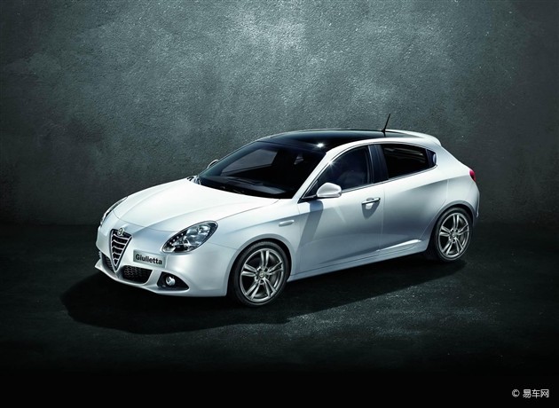 Alfa Romeo Giulietta white