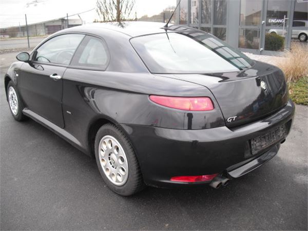 Alfa Romeo GT 1.9 JTD