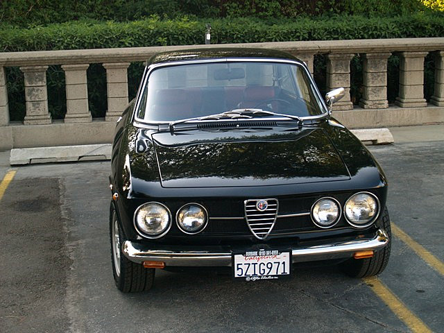 Alfa Romeo GT 1750 Alfa Romeo GT 1750