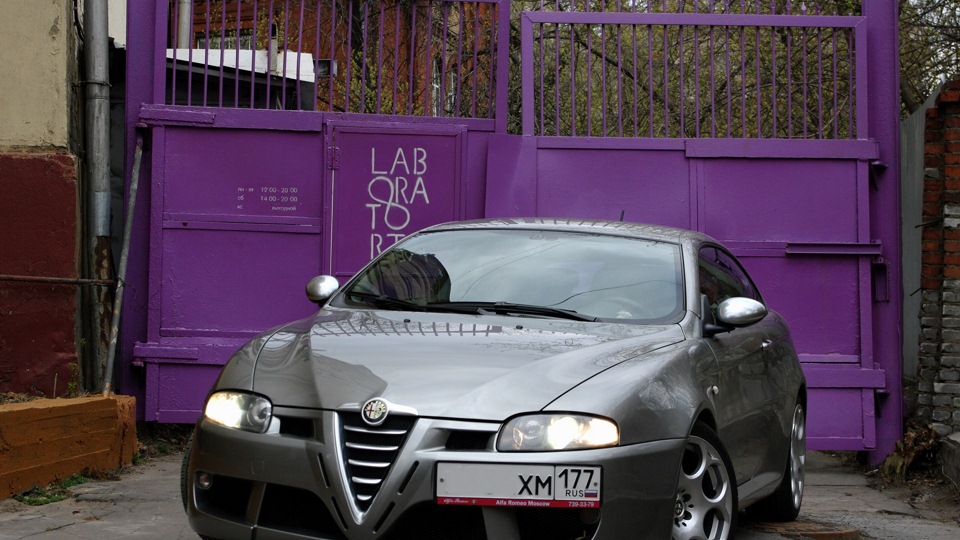 Alfa Romeo GT 2.0 JTS Alfa Romeo GT 2.0 JTS
