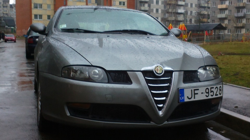 Alfa Romeo GT 2.0