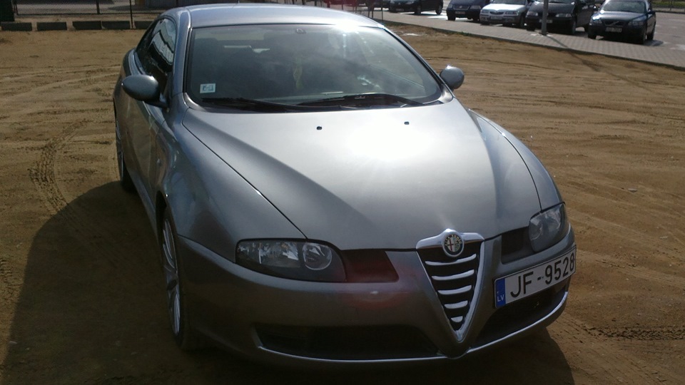 Alfa Romeo GT 2.0