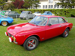 Alfa Romeo GT 2000