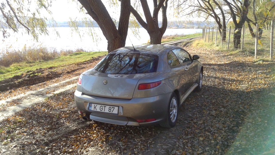 Alfa Romeo GT 3.7