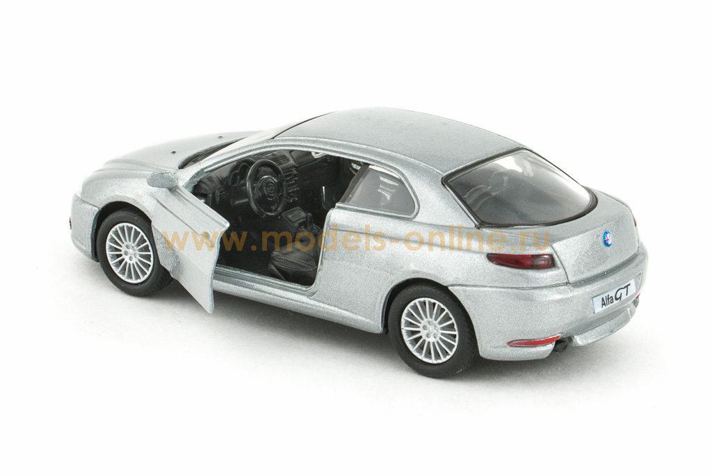 Alfa Romeo GT Coupe