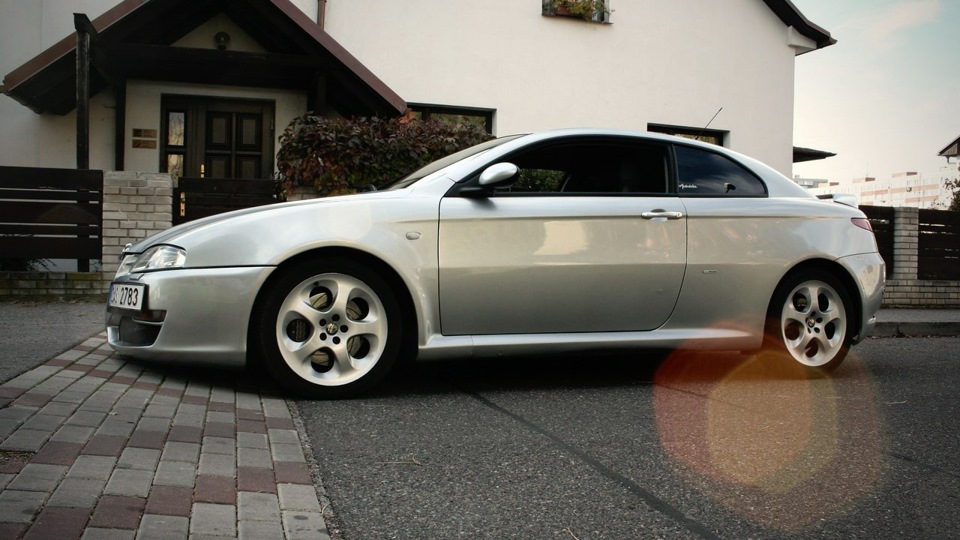 Alfa Romeo GT Distinctive