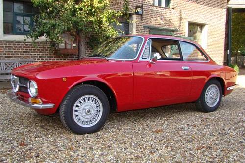 Alfa Romeo GT Giulia