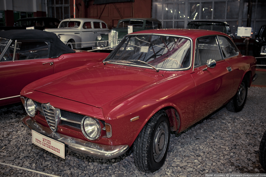 Alfa Romeo GT Junior 1300 Alfa Romeo GT Junior 1300