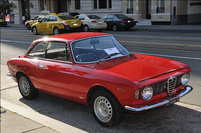 Alfa Romeo GT Sprint