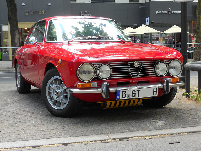 Alfa Romeo GTV 1975