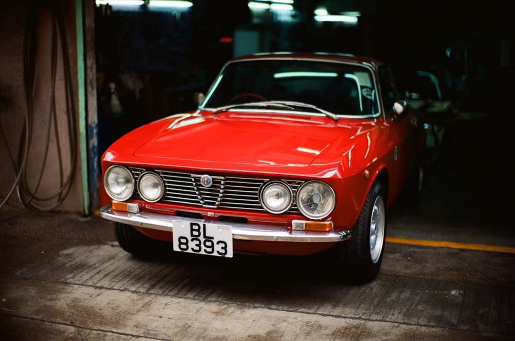 Alfa Romeo GTV 2000