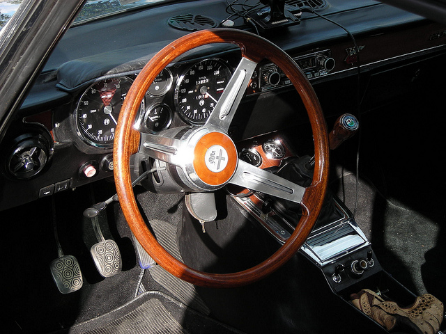 Alfa Romeo GTV 2000