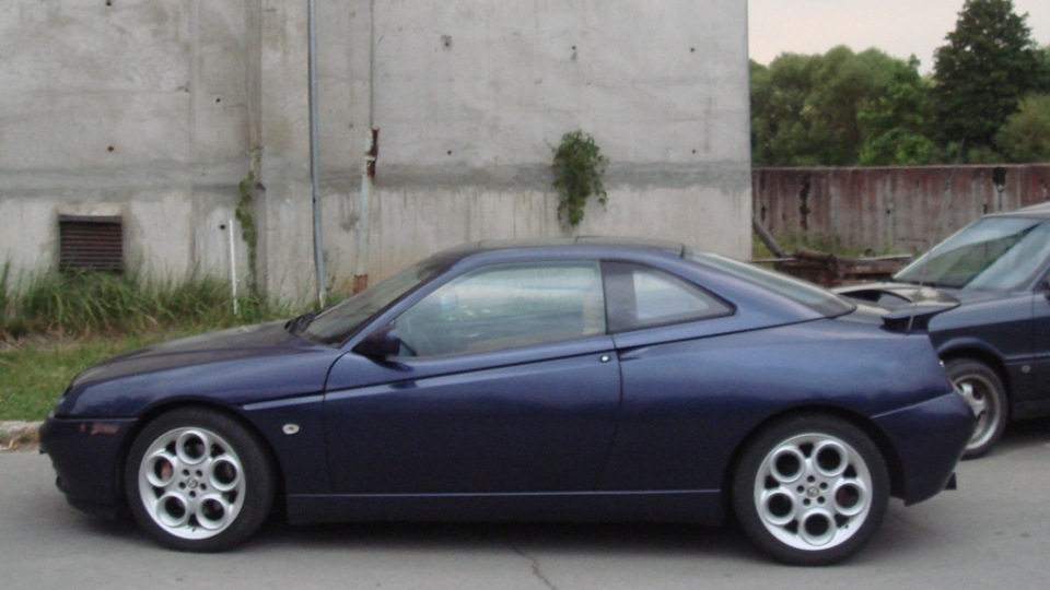 Alfa Romeo GTV 2001