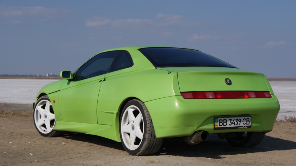 Alfa Romeo GTV 3.2 v6