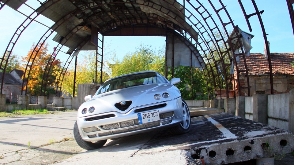 Alfa Romeo GTV 3.2 v6