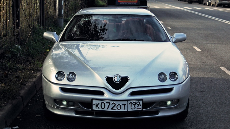 Alfa Romeo GTV 3.2