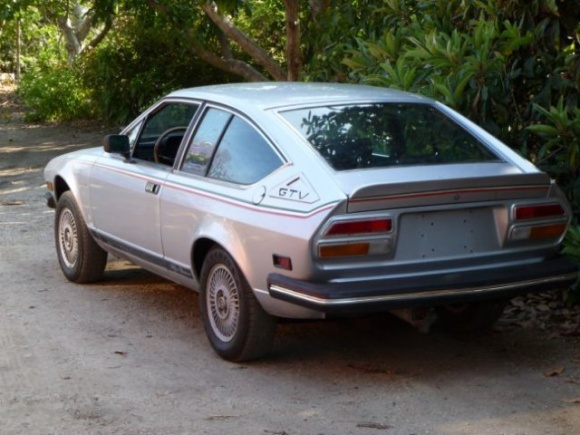 Alfa Romeo GTV 8