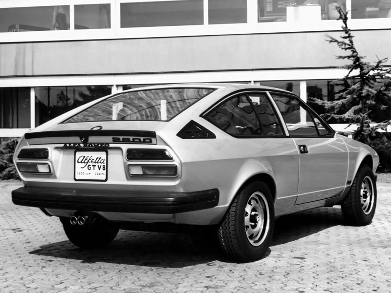 Alfa Romeo GTV 8