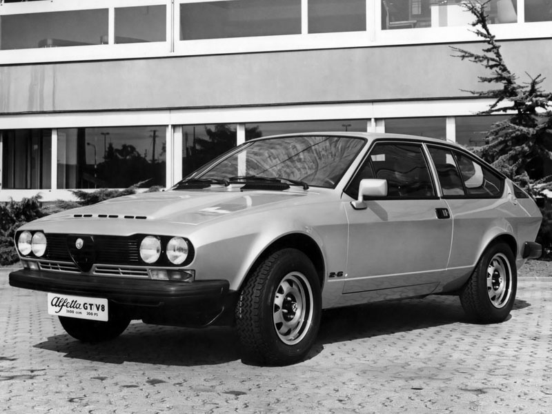 Alfa Romeo GTV 8