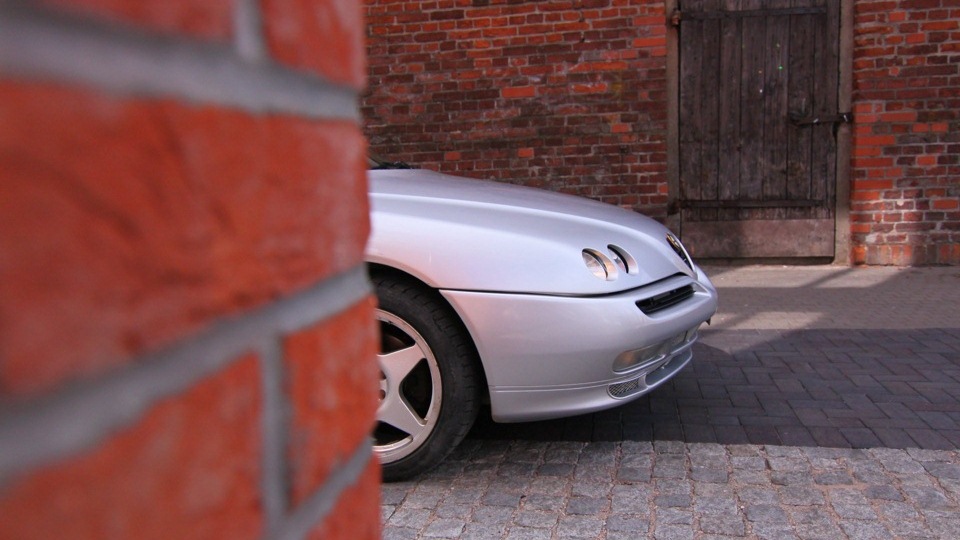 Alfa Romeo GTV 916