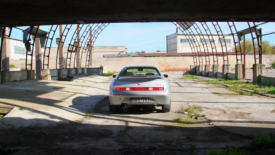 Alfa Romeo GTV v6
