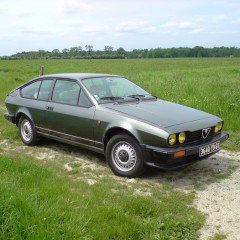 Alfa Romeo GTV v8