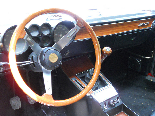 Alfa Romeo GTV2000