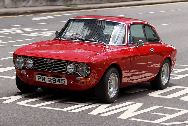 Alfa Romeo GTV2000