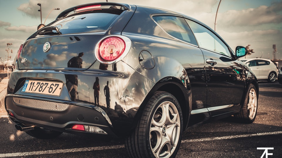 Alfa Romeo Mito Black
