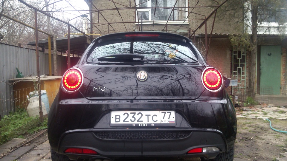 Alfa Romeo Mito Black