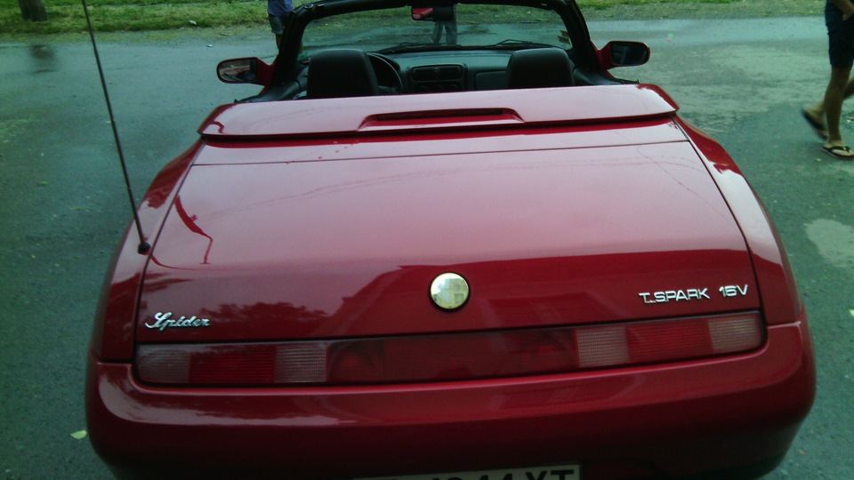 Alfa Romeo Spider 1998