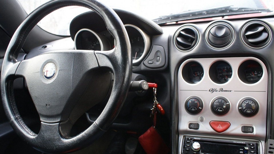 Alfa Romeo Spider 1998