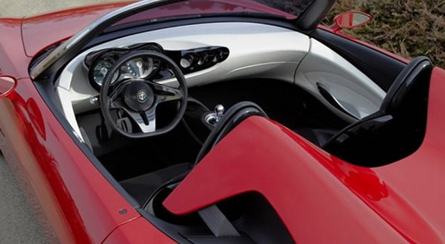 Alfa Romeo Spider 2015