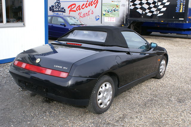 Alfa Romeo Spider 3.0 v6